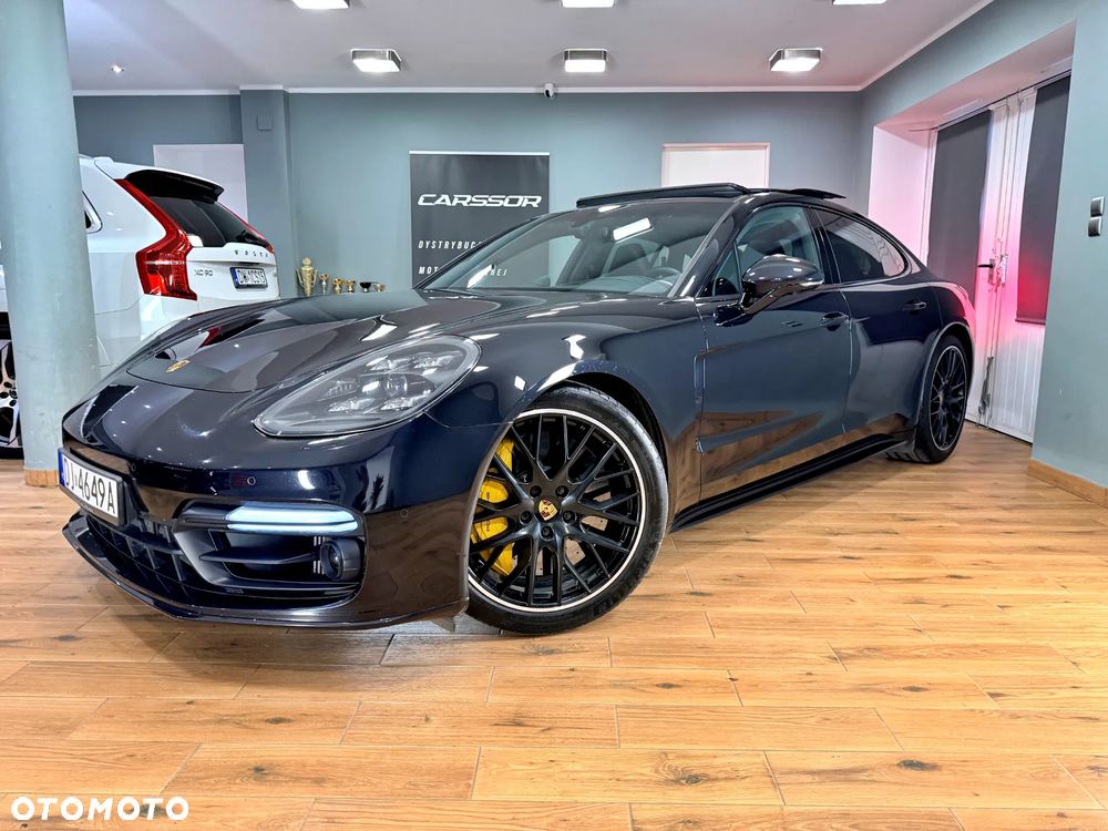 Porsche Panamera Turbo Executive - 26
