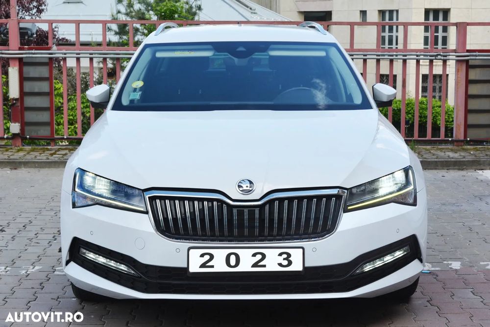 Skoda Superb 2.0 TDI DSG Premium Edition - 20