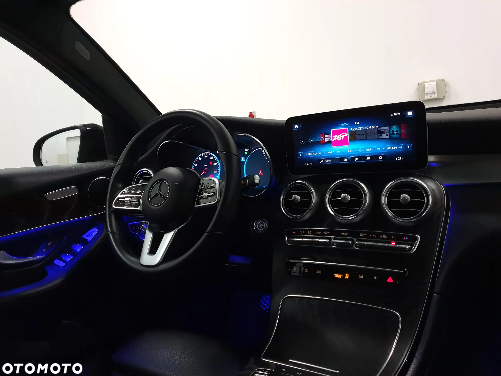 Mercedes-Benz GLC 220 d 4Matic 9G-TRONIC AMG Line - 11