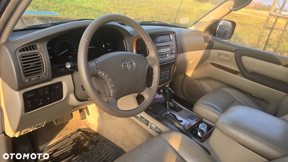 Toyota Land Cruiser 4.7 V8 - 17