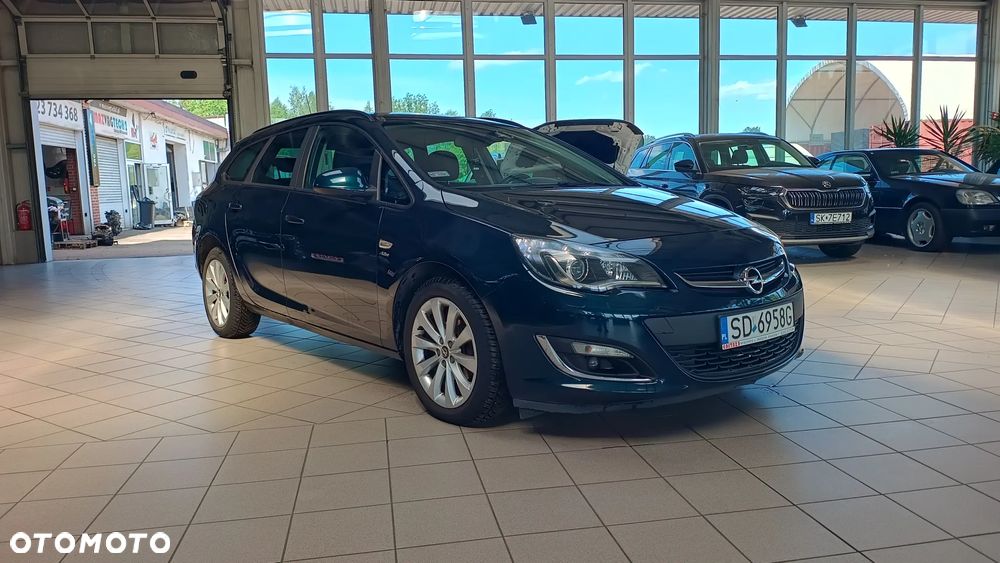 Opel Astra 1.4 T Cosmo - 11