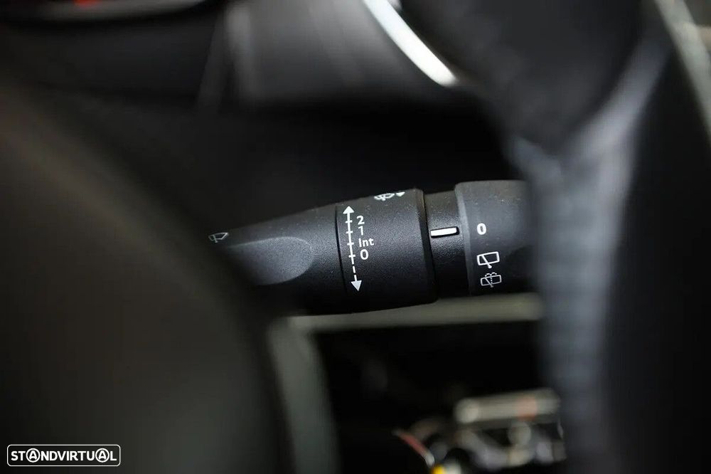 Peugeot 208 1.2 PureTech Active Pack - 36