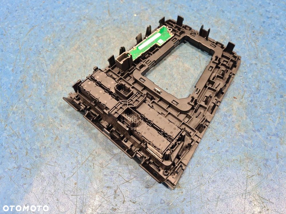 SKODA OCTAVIA III KOMBI SCOUT RAMKA DRĄŻKA ZMIANY BIEGÓW - 10