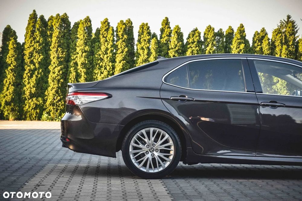 Toyota Camry 2.5 Hybrid Executive CVT - 9