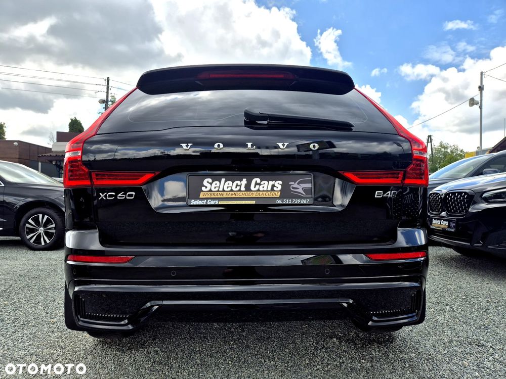 Volvo XC 60 B4 D AWD Plus Dark - 33