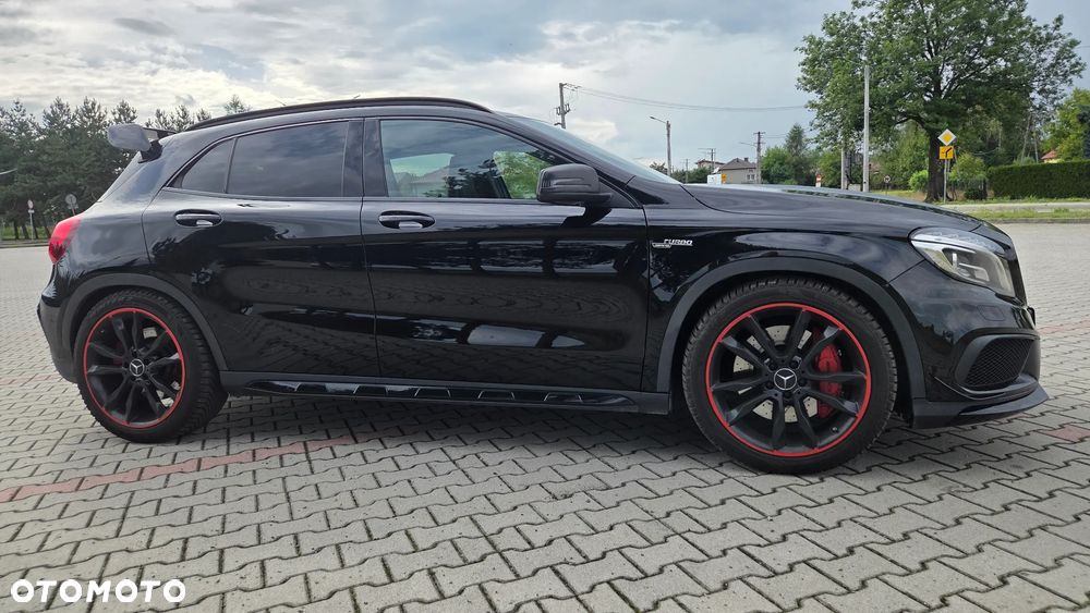 Mercedes-Benz GLA 45 AMG 4-Matic - 13