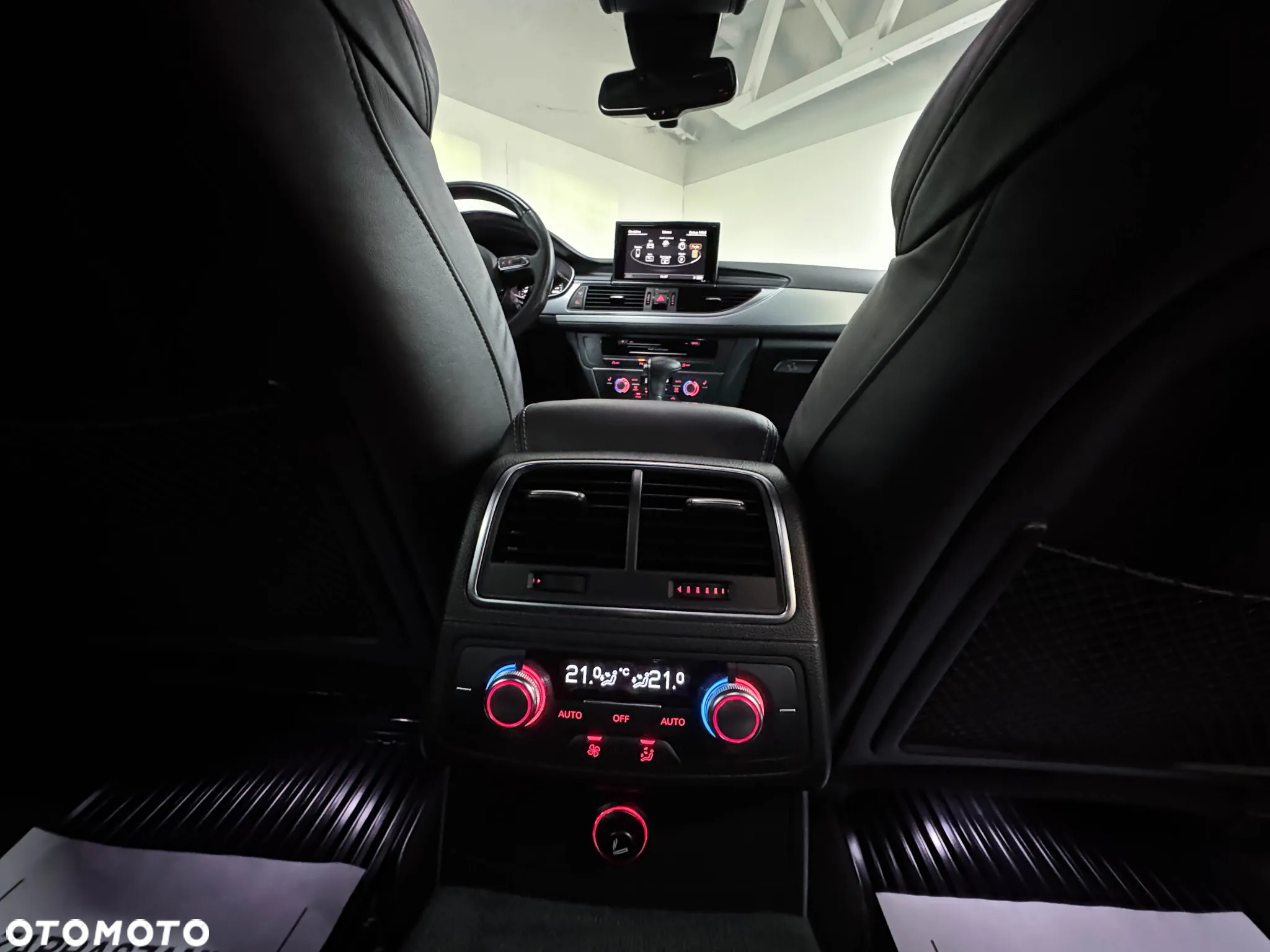 Audi A6 Avant 2.0 TDI Ultra S tronic - 24