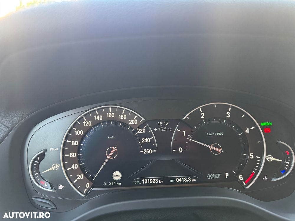 BMW X3 xDrive20d AT Luxury Line - 8