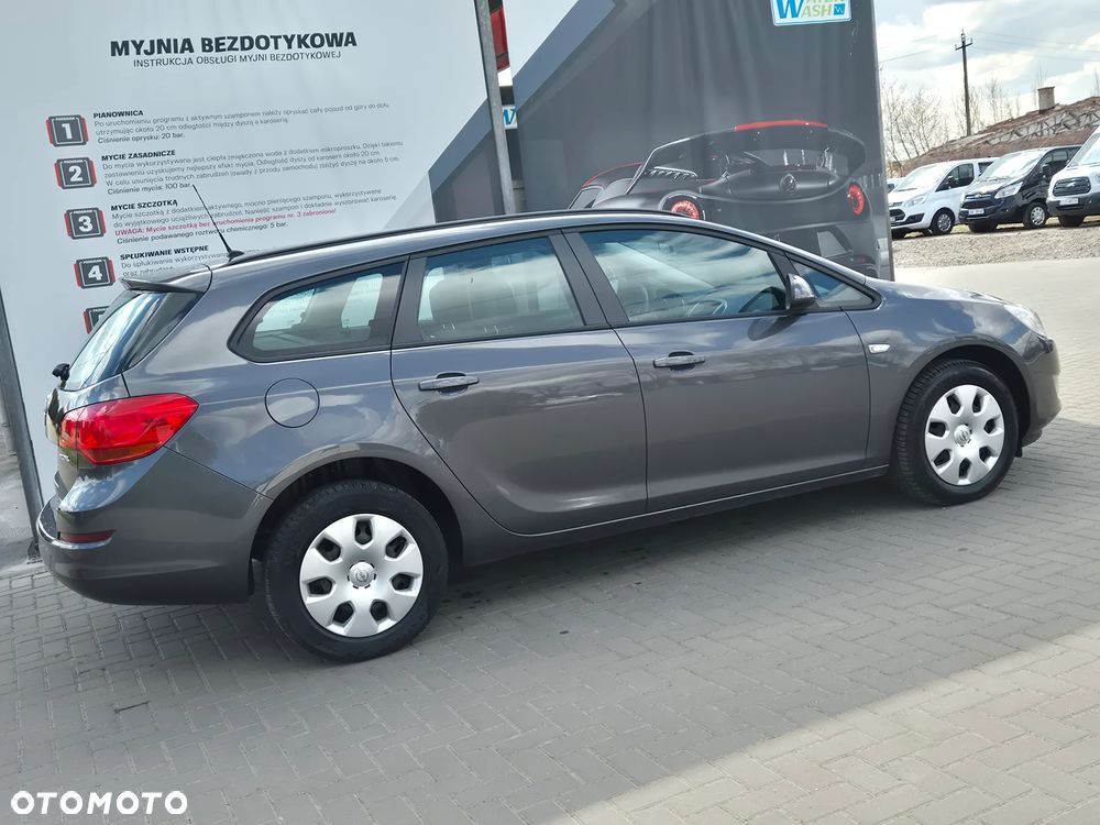 Opel Astra 1.4 Selection - 14