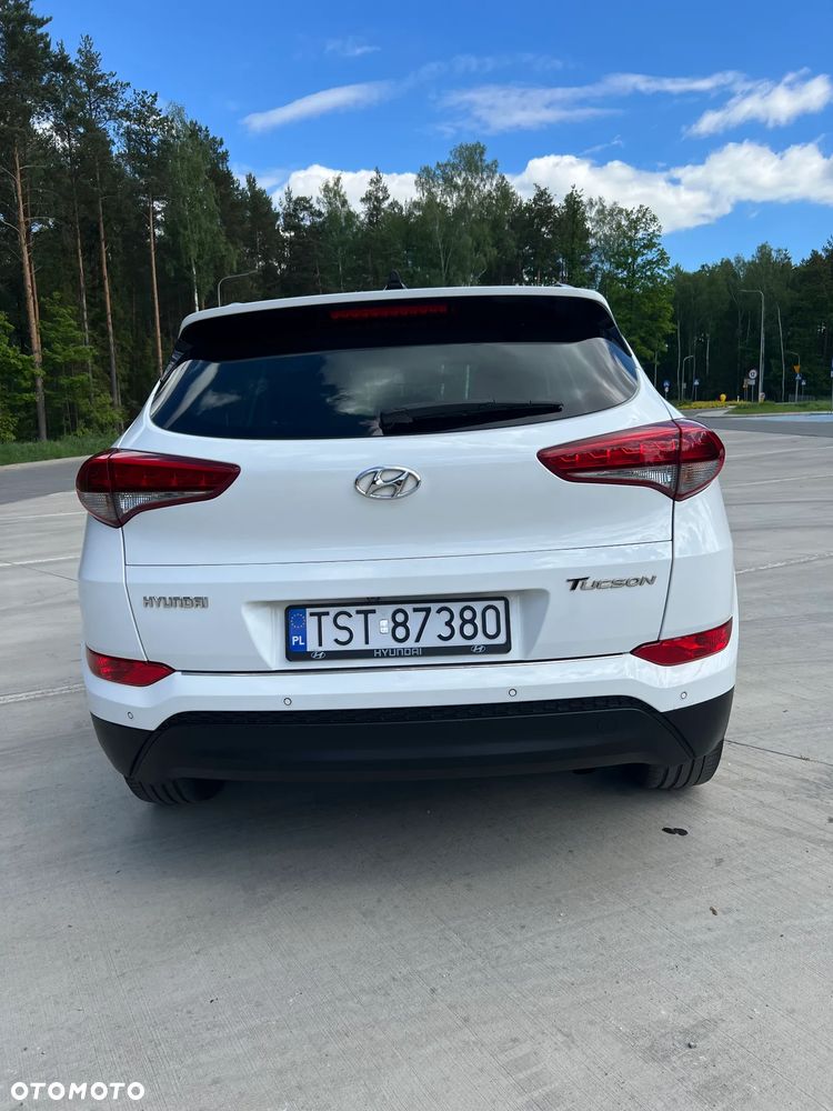 Hyundai Tucson 1.7 CRDI BlueDrive Style 2WD - 3