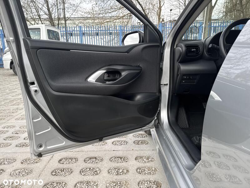 Toyota Yaris Hybrid 1.5 Comfort - 14