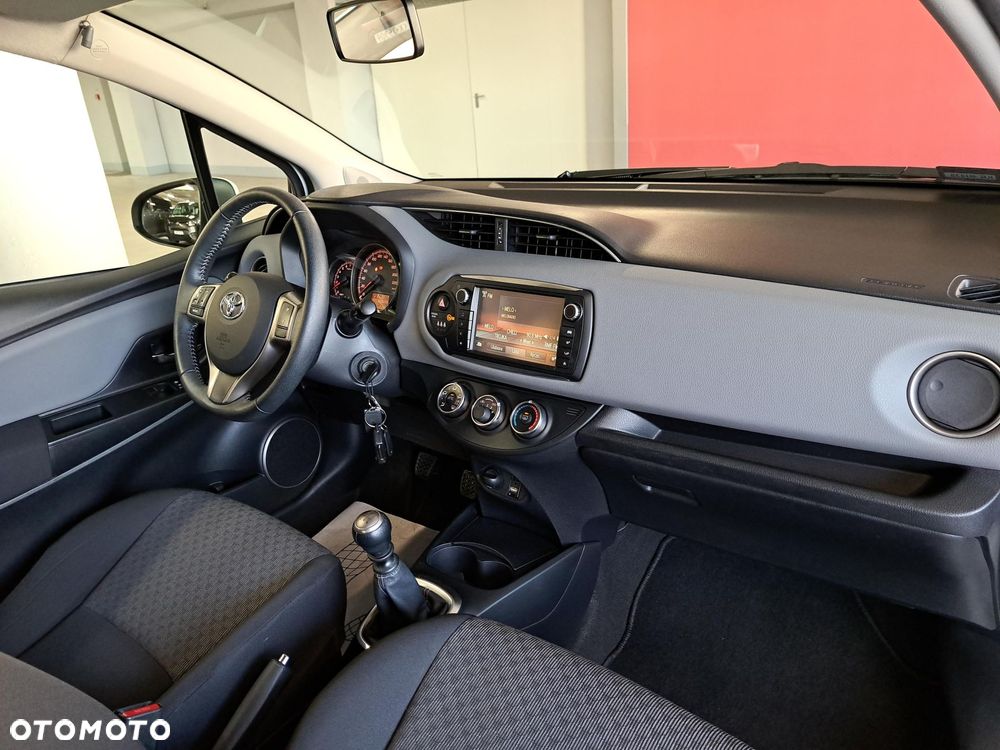 Toyota Yaris - 16