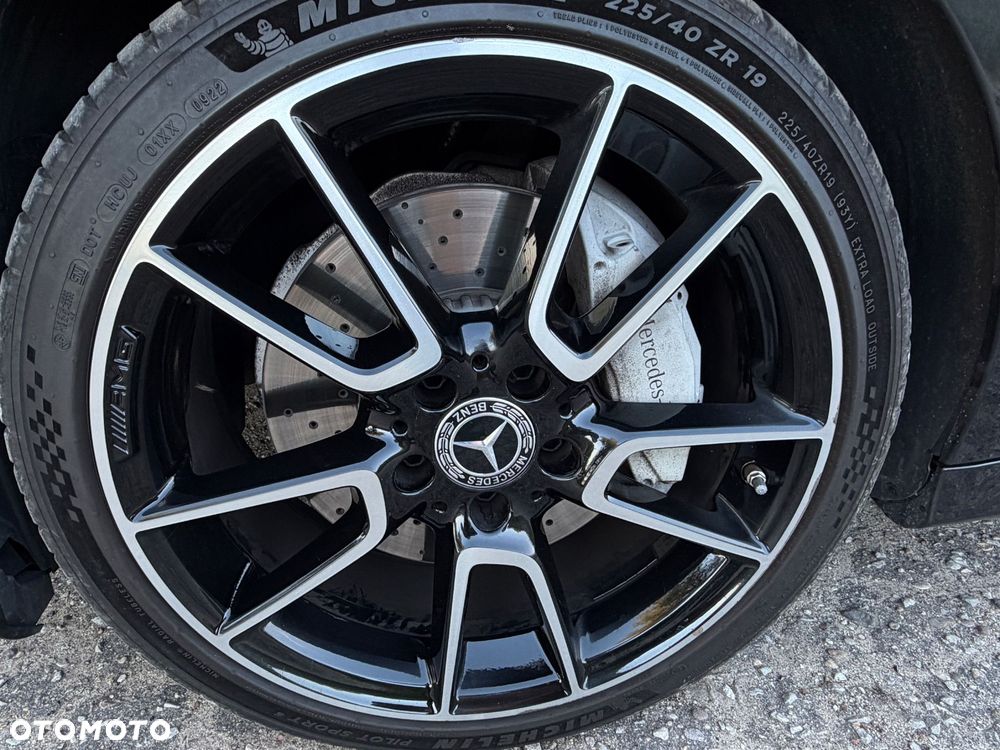 Mercedes-Benz Klasa C 400 4-Matic 9G-TRONIC - 27