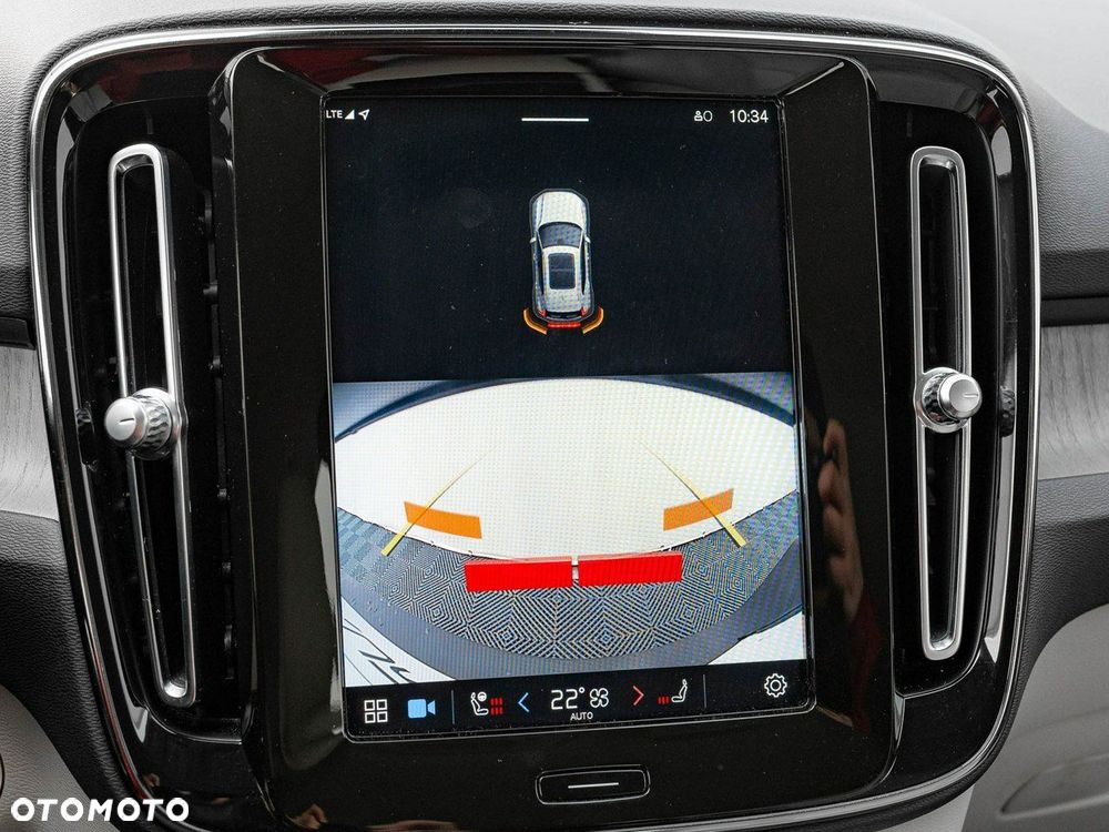 Volvo XC 40 B3 Plus Bright - 23