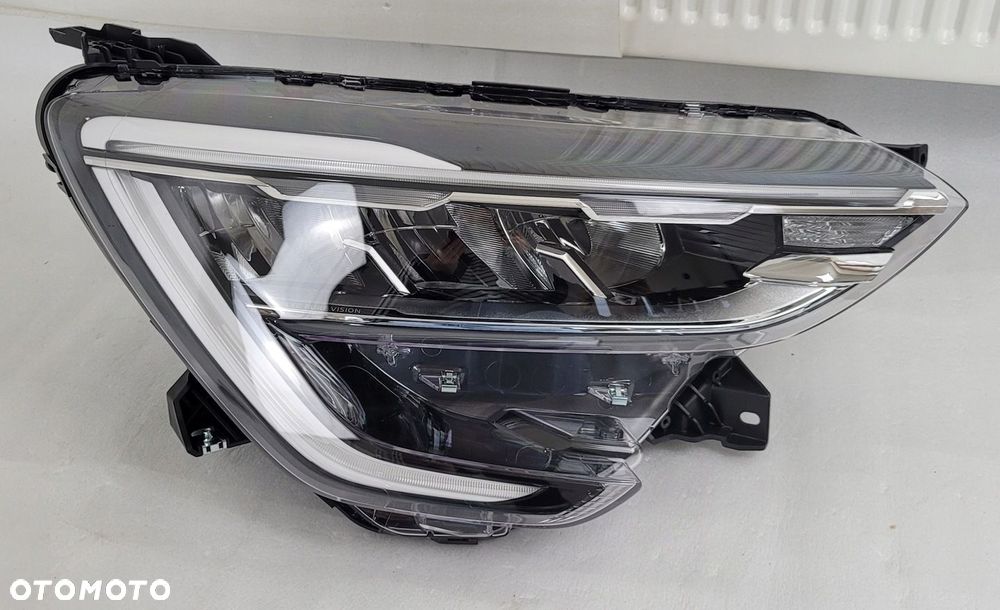 LAMPA PRAWA PRZÓD RENAULT ARKANA 2019- LED PURE VISION NOWA - 1