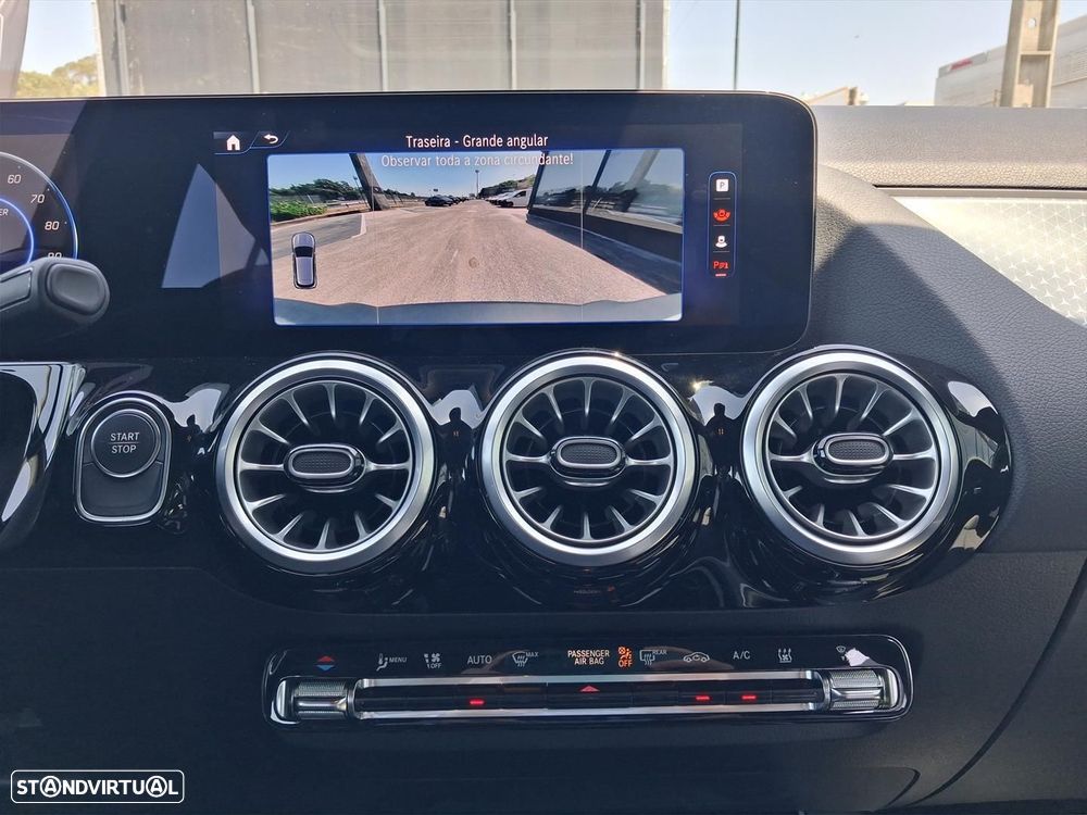 Mercedes-Benz EQA 250+ Progressive - 17