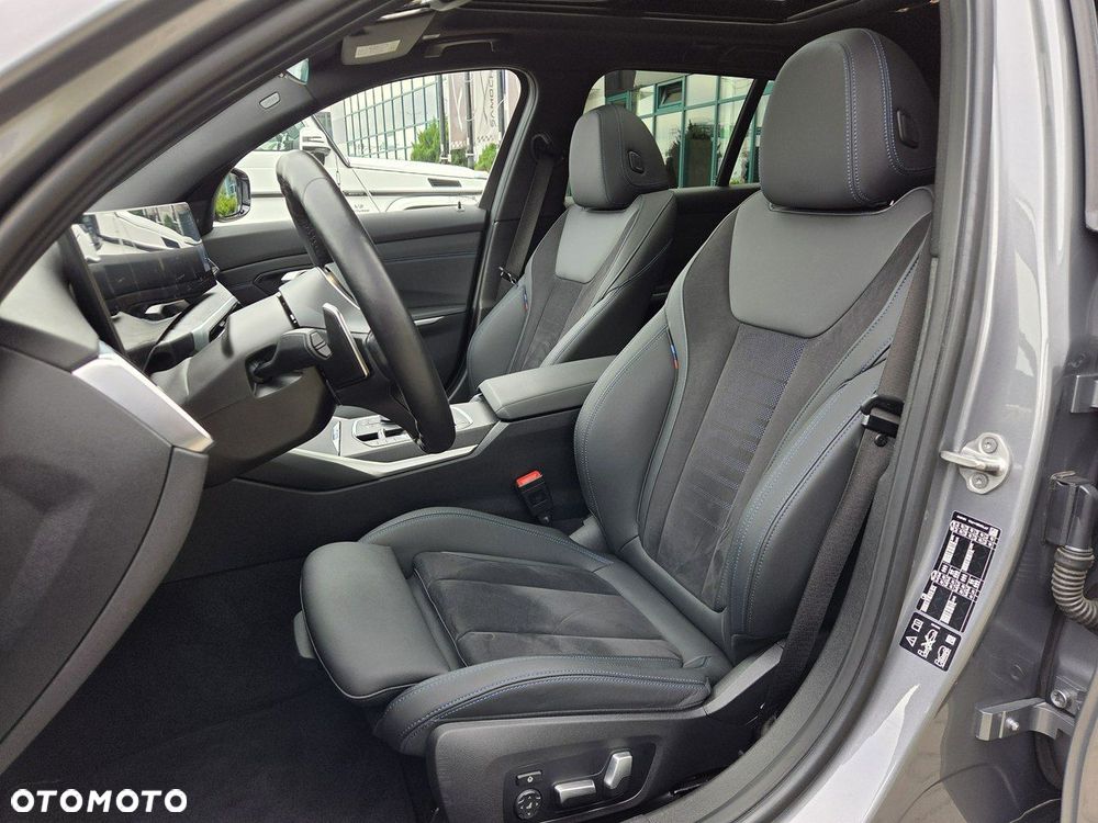 BMW Seria 3 M340i xDrive sport - 21