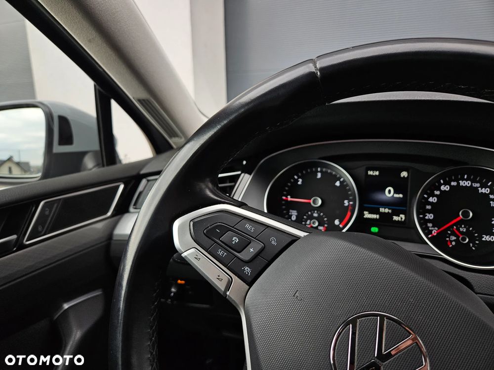 Volkswagen Passat 2.0 TDI EVO Business - 17