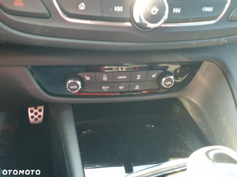 Opel Insignia 2.0 CDTI 4x4 Ultimate S&S - 11