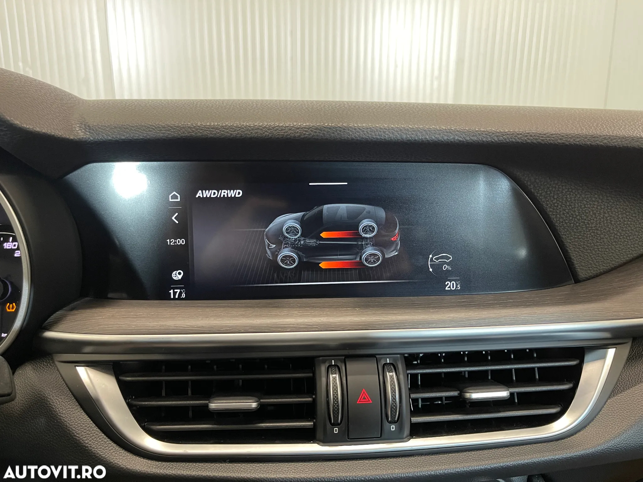 Alfa Romeo Stelvio 2.0 Turbo AWD AT8 Ti - 19