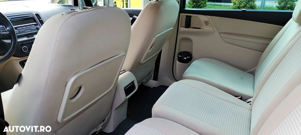 Volkswagen Sharan 2.0 TDI DSG BlueMotion Technology Highline - 11