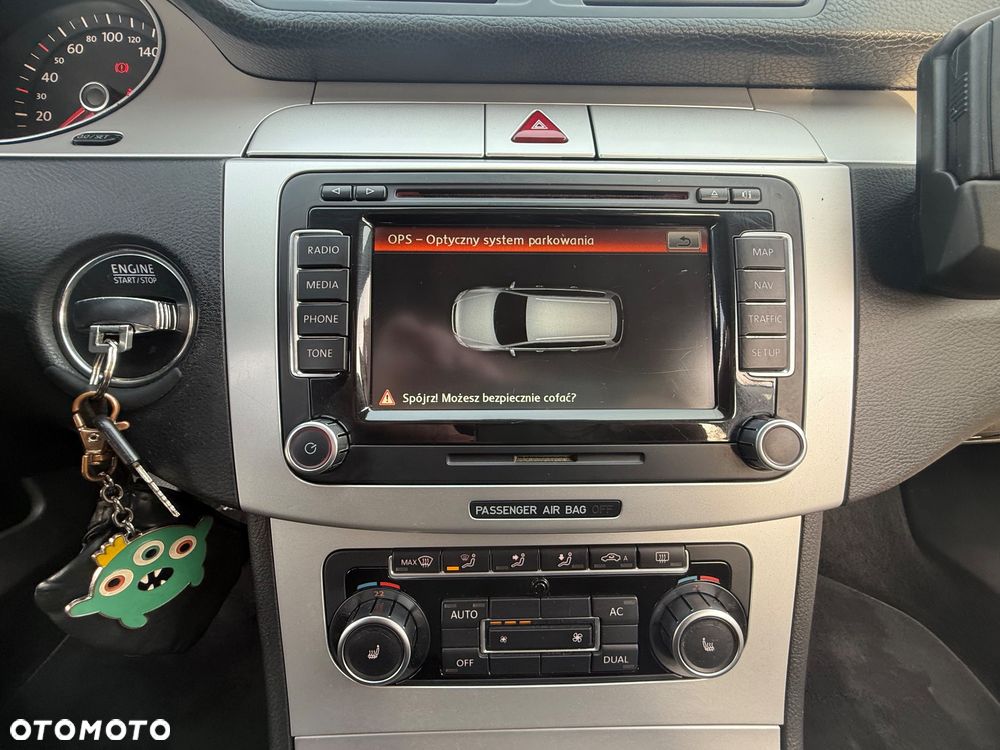 Volkswagen Passat 1.6 TDI Comfortline - 4