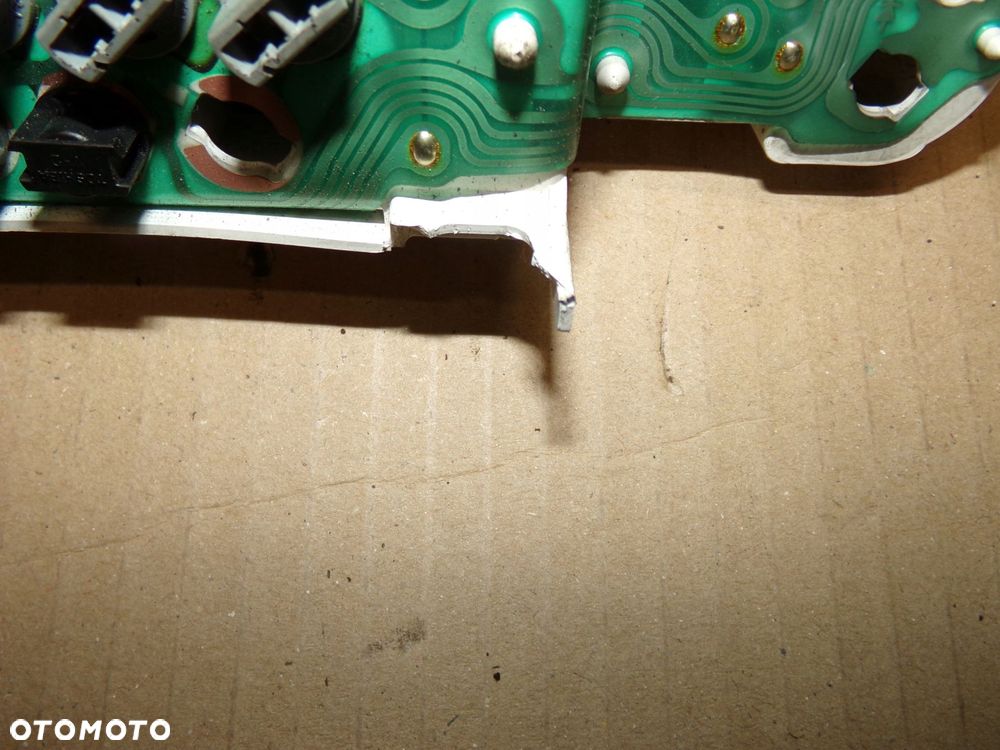 wyświetlacz radia 83950-28120 previa ii - 4