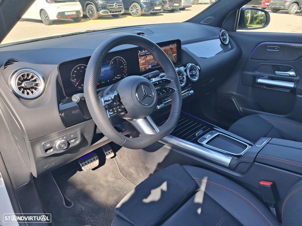 Mercedes-Benz GLA 250 e AMG Line - 12