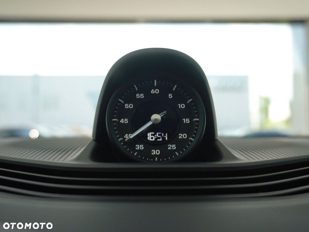 Porsche Taycan 105kWh GTS - 27