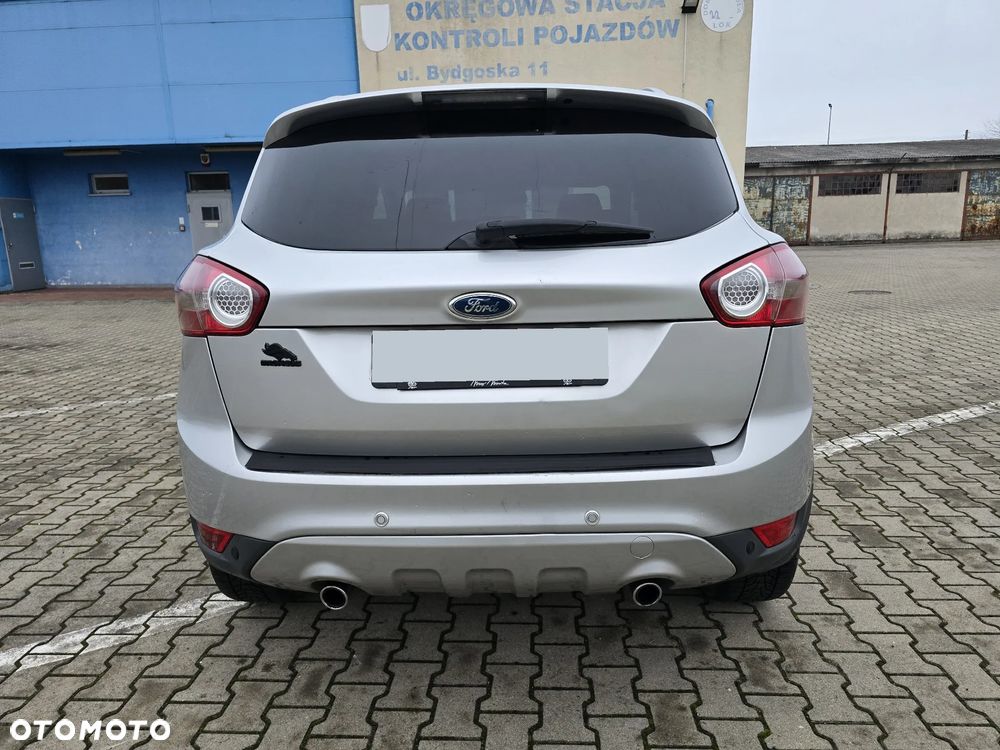 Ford Kuga 2.0 TDCi 2x4 Titanium - 9
