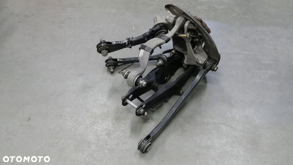 bmw g31 zwrotnica tylna prawa z wahaczami 6861138 komplet - 2