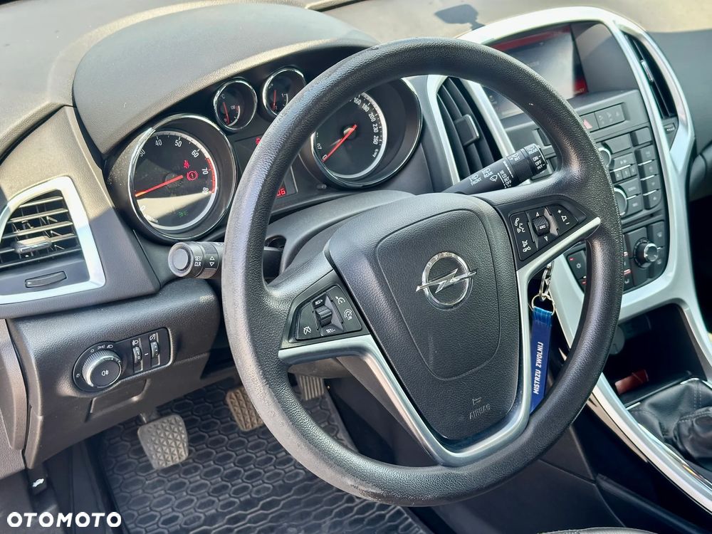 Opel Astra 1.4 Essentia - 10