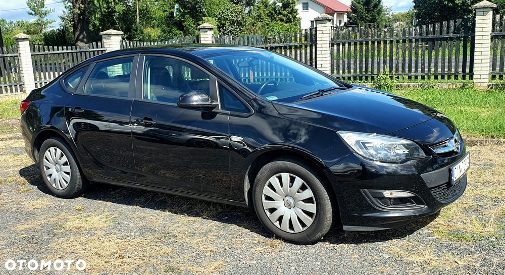 Opel Astra 2018 photo 2