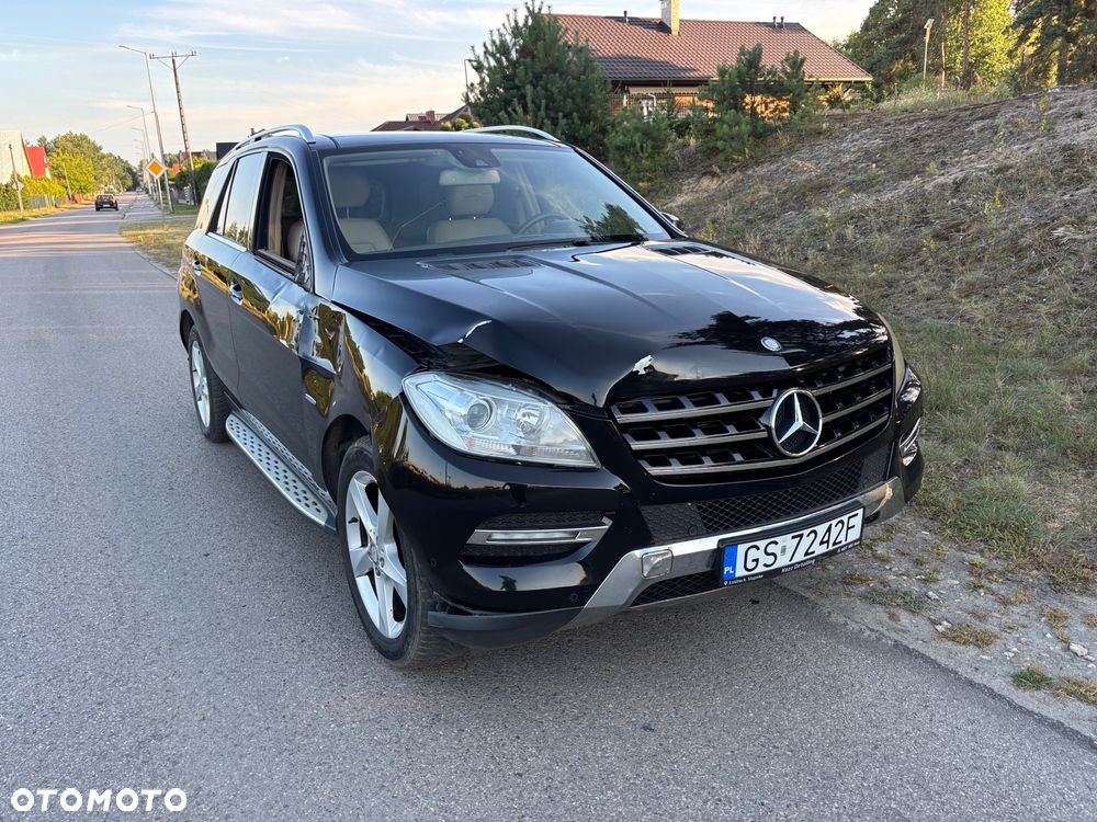 Mercedes-Benz ML 350 BlueTec 4-Matic - 5