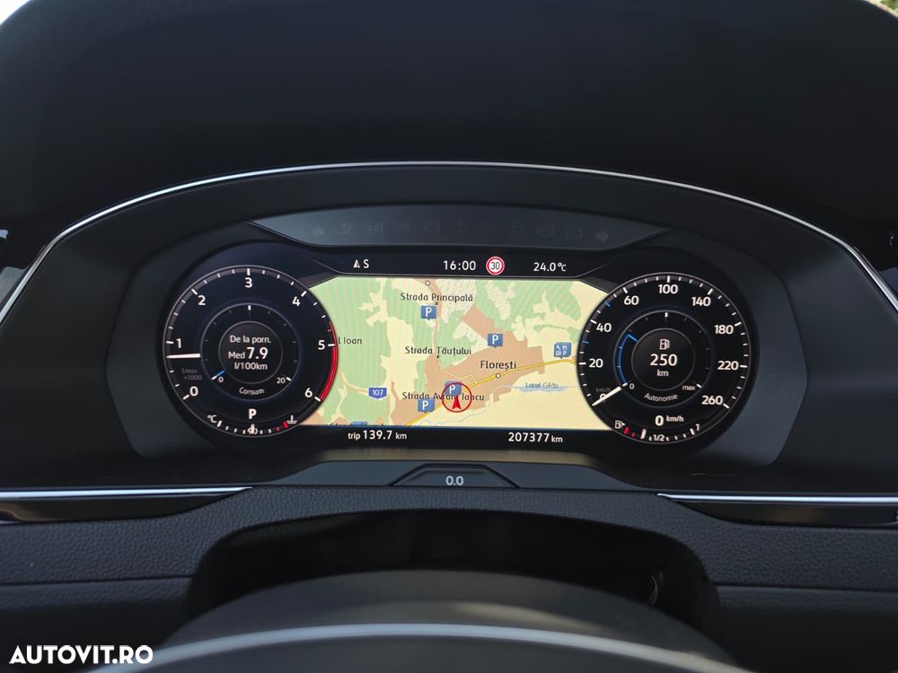 Volkswagen Passat 2.0 TDI DSG 4Motion Highline - 22