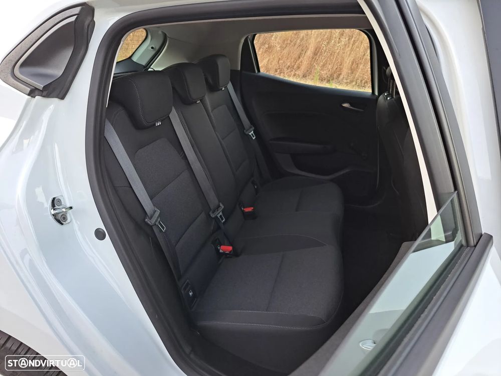 Renault Clio 1.0 TCe Evolution Bi-Fuel - 32