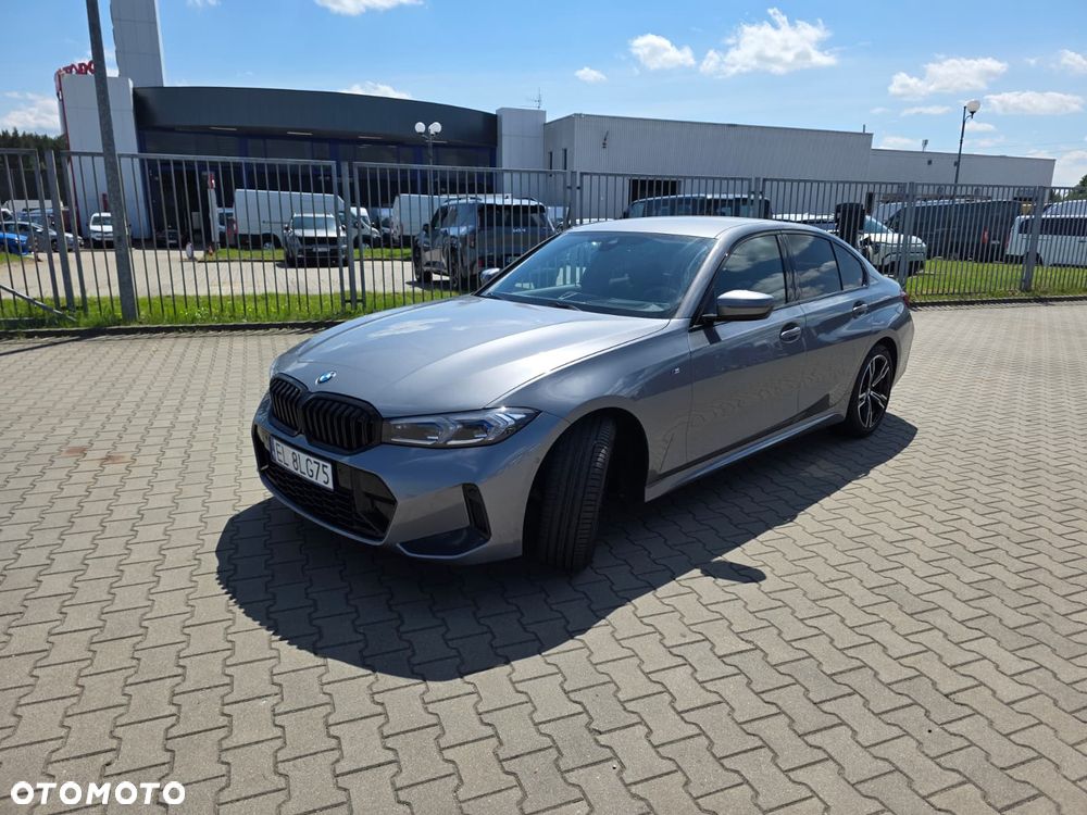 BMW Seria 3 318i M Sport - 4