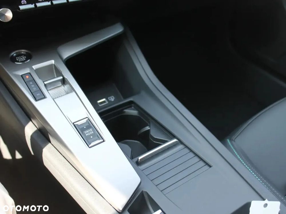 Peugeot 408 1.2 PureTech mHEV Allure S&S e-DSC6 - 10