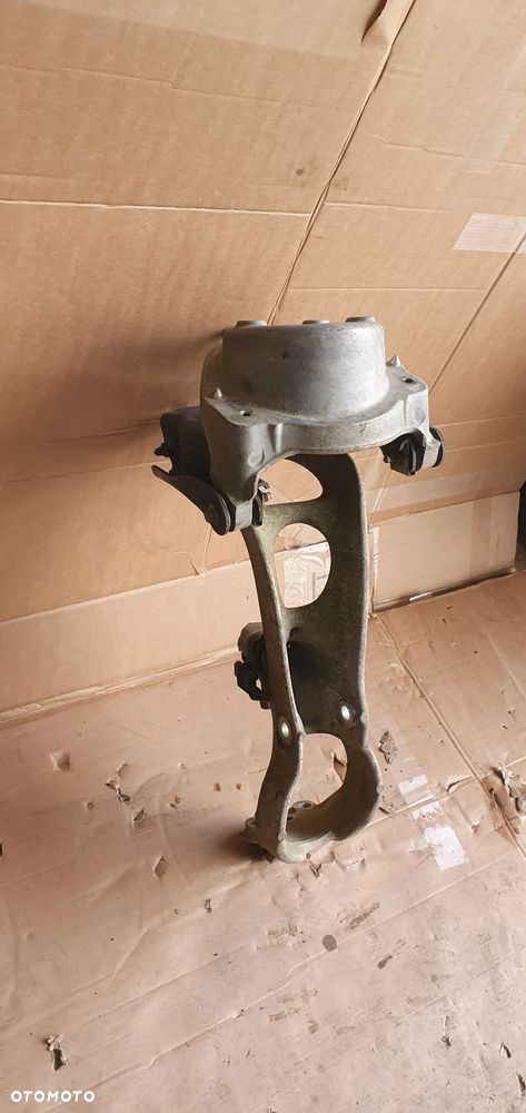 Wahacz prawy przód przedni prawy zwrotnica noga Peugeot 407 9644552180 - 7