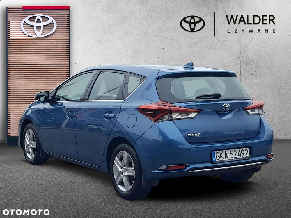 Toyota Auris - 3