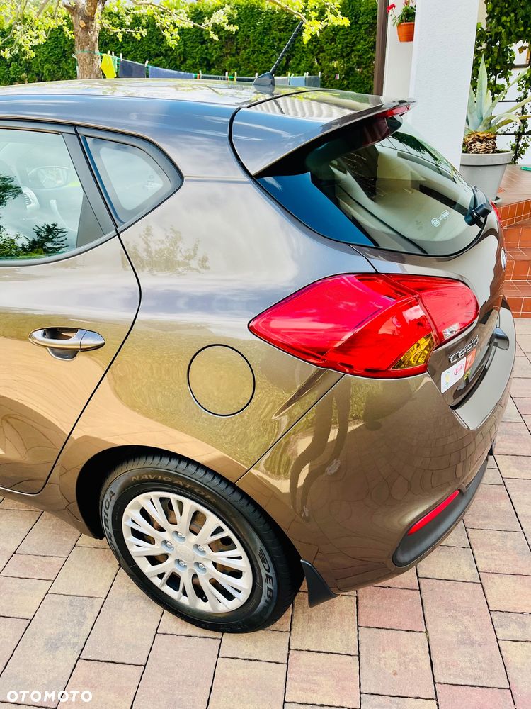 Kia Ceed 1.4 M - 13