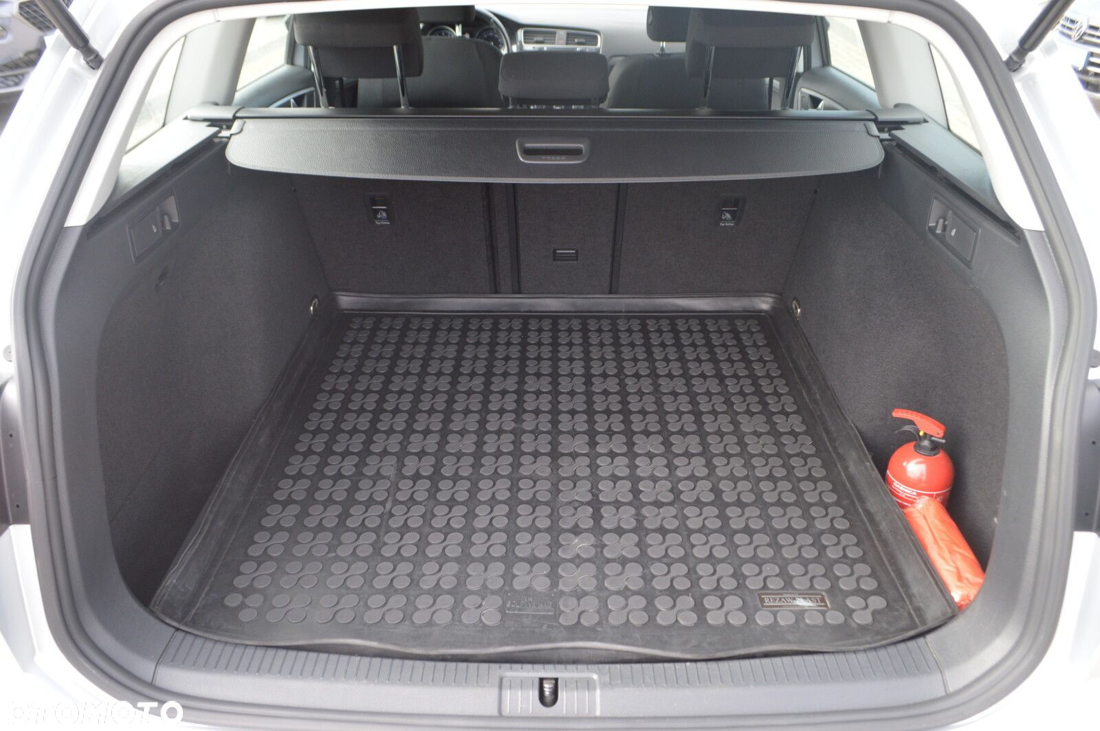 Volkswagen Golf - 24