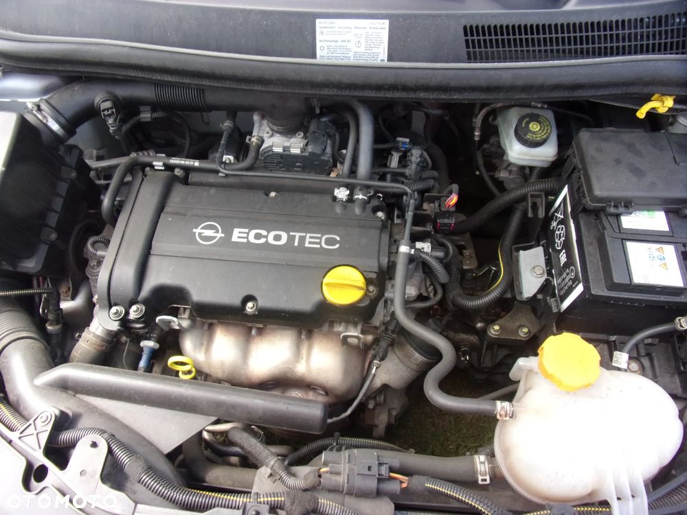 OPEL CORSA D zderzak maska lusterka szyby wnętrze fotele części - 17