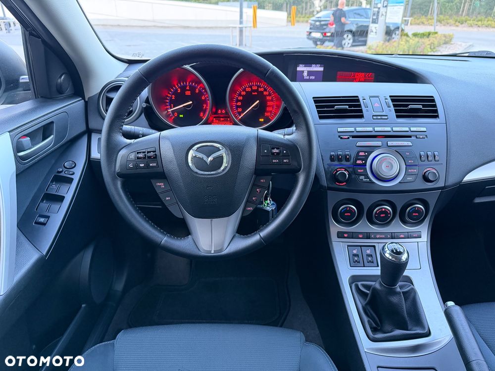 Mazda 3 1.6 Sport Active - 11