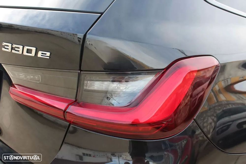 BMW 330 e Touring Aut. M Sport - 49