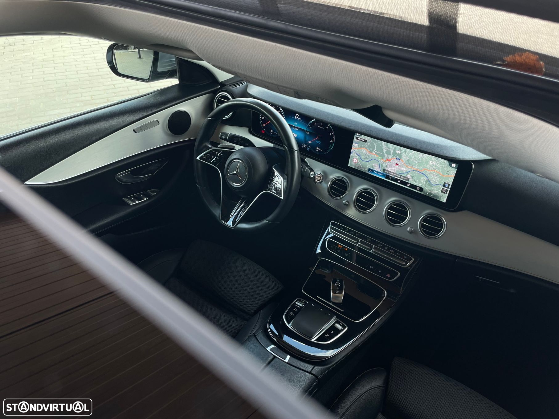 Mercedes-Benz E 300 de Avantgarde 4Matic - 31