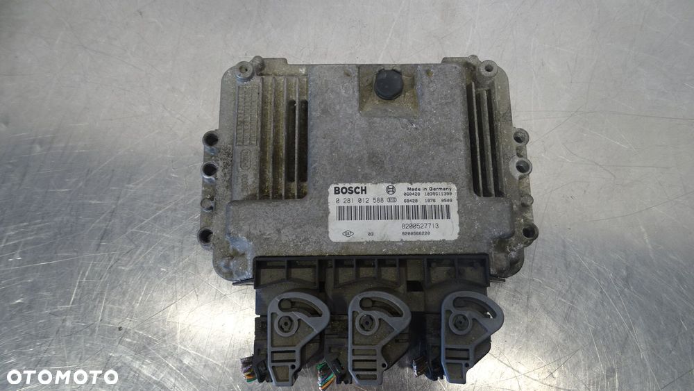 KOMPUTER SILNIKA RENAULT LAGUNA II 1.9 8200527713 - 2