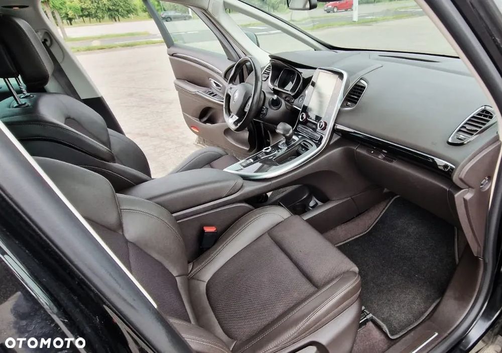 Renault Espace 1.6 dCi Energy Initiale Paris EDC 7os - 11