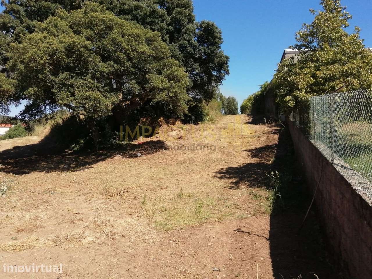 Terreno para Moradias - Grande imagem: 2/18