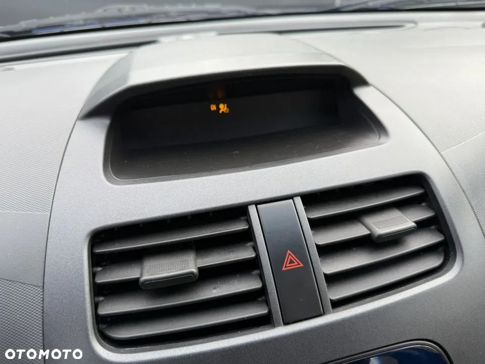 Chevrolet Spark 1.2 LTZ - 23